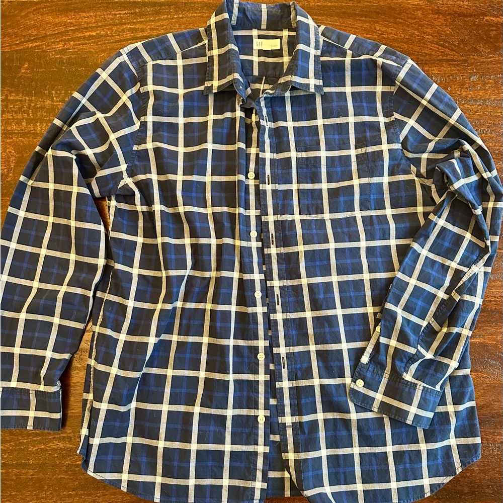 GAP Navy and White Checkered Casual Button Down Shirt
